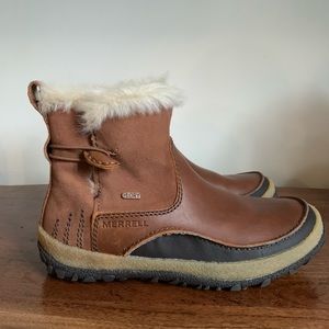 NEW Merrell Winter Boots